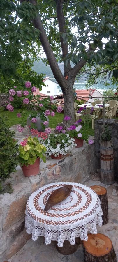 Roleo Guest House Lin Экстерьер фото