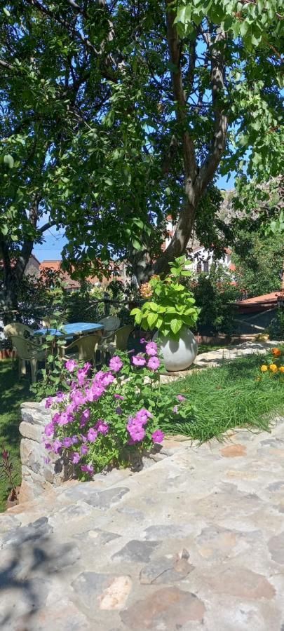Roleo Guest House Lin Экстерьер фото