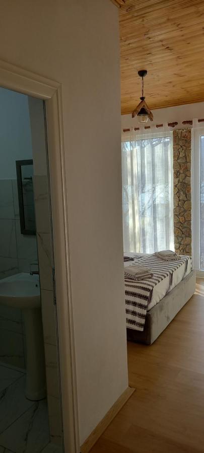 Roleo Guest House Lin Экстерьер фото