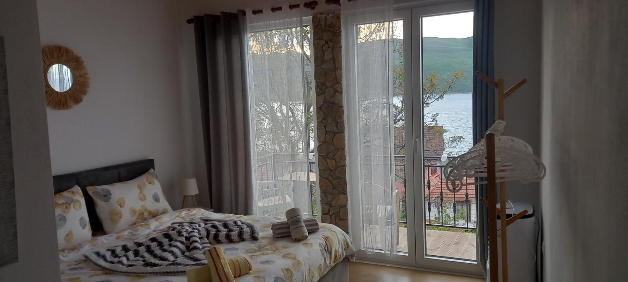 Roleo Guest House Lin Экстерьер фото