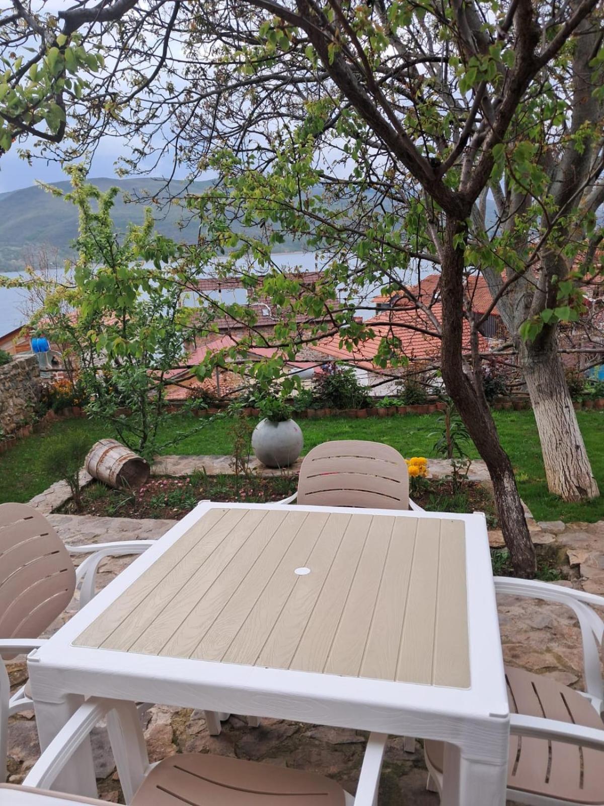 Roleo Guest House Lin Экстерьер фото